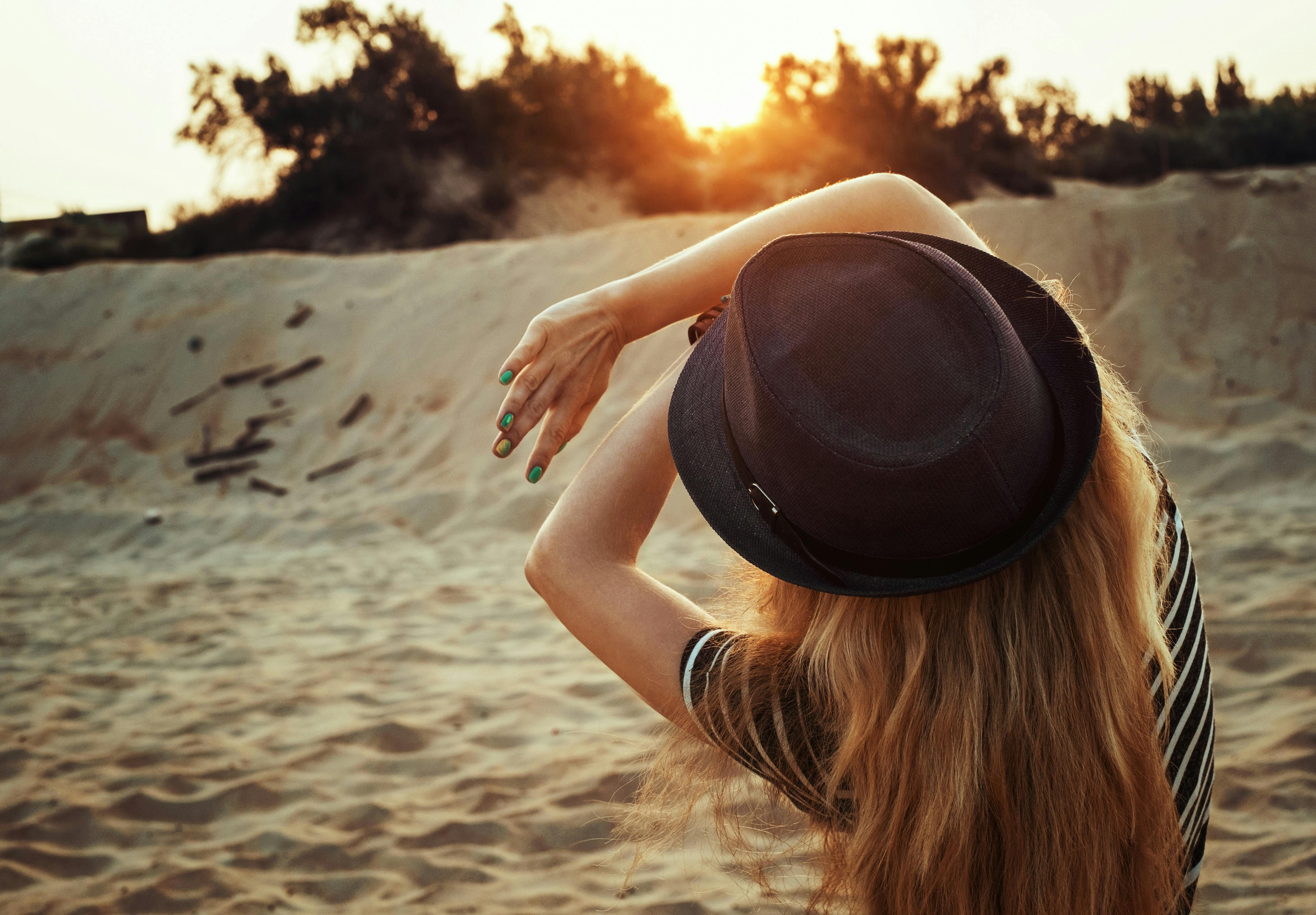 Free stock photos of sun hat · Pexels
