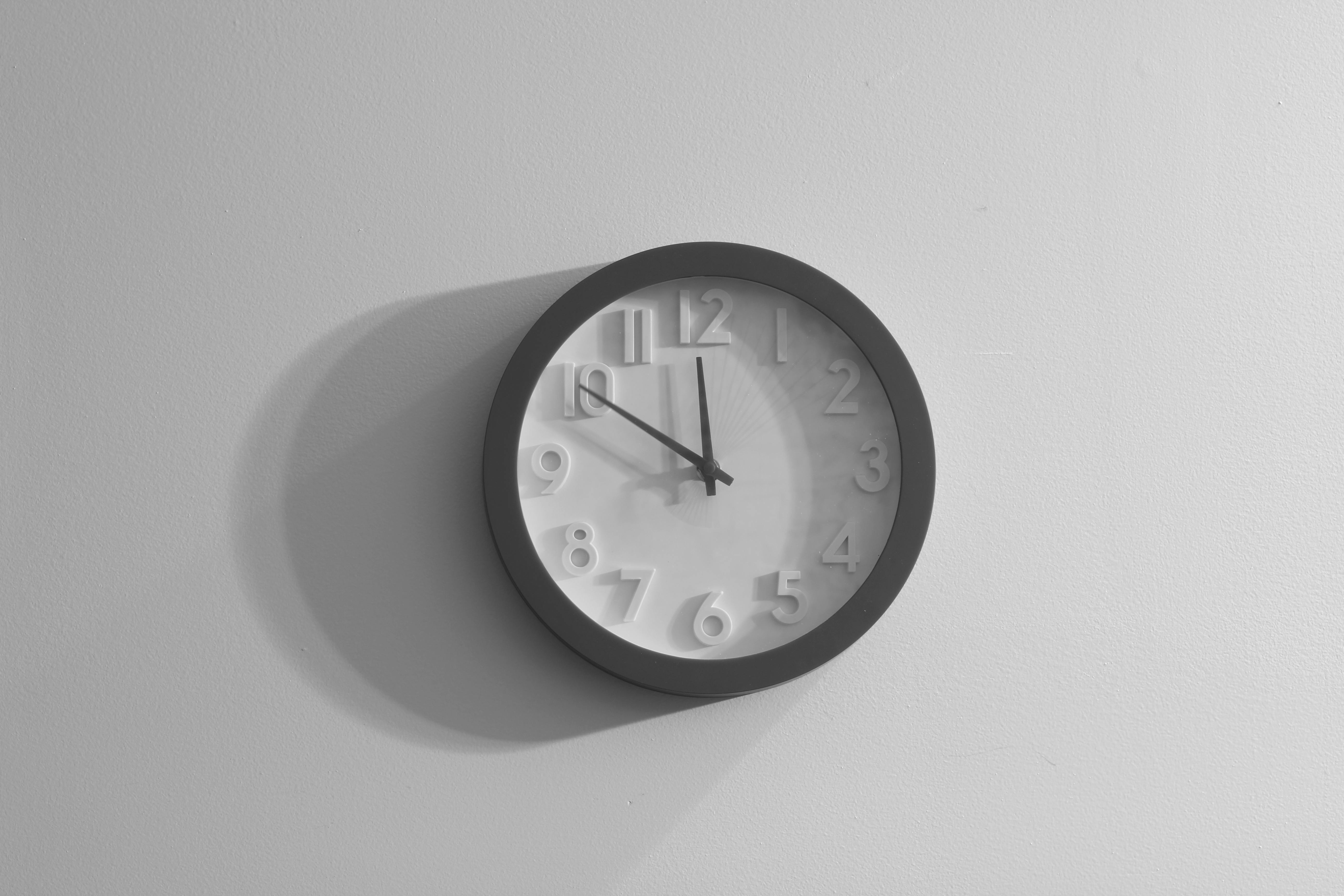 Free stock photos of wall clock · Pexels